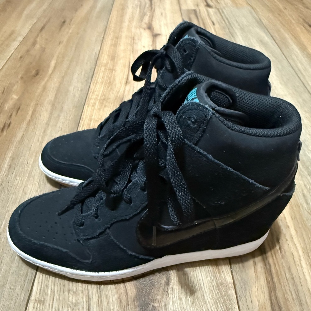 Nike Dunk Sky Hi Essential Hidden Wedge 644877-011 Black Suede Shoes Women's 8M